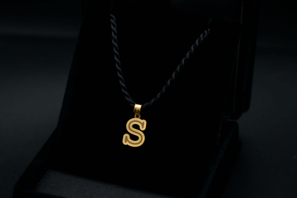 21k gold letter (P2311)