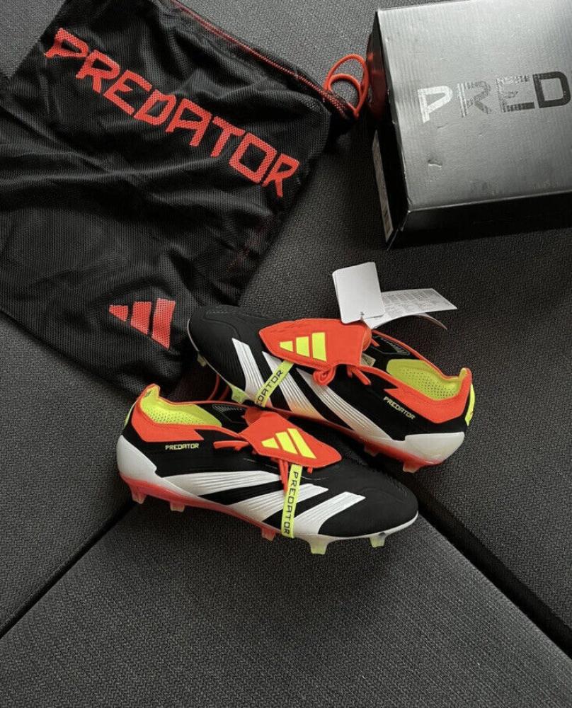 بوت أديداس Predator ( أصابع )