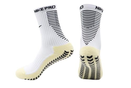 شراب Nike Pro ( مانع إنزلاق )
