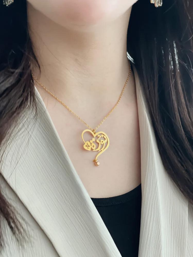 دليلك الشامل للعناية بالمجوهرات المطلية بالذهب لتدوم طويلاً"