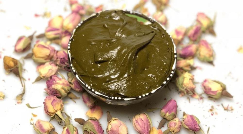 طرق عمل خلطة الحناء للشعر
