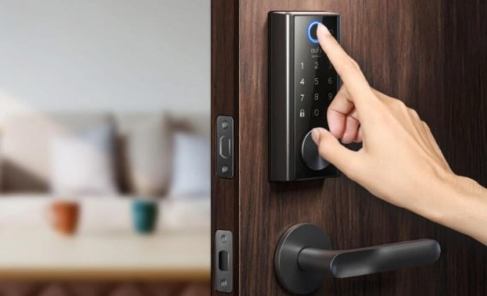 كيفية تركيب وصيانة الأقفال الذكية