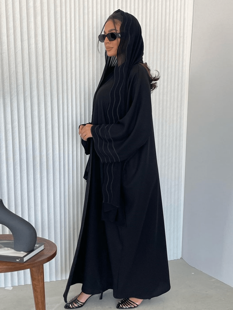 الأسود