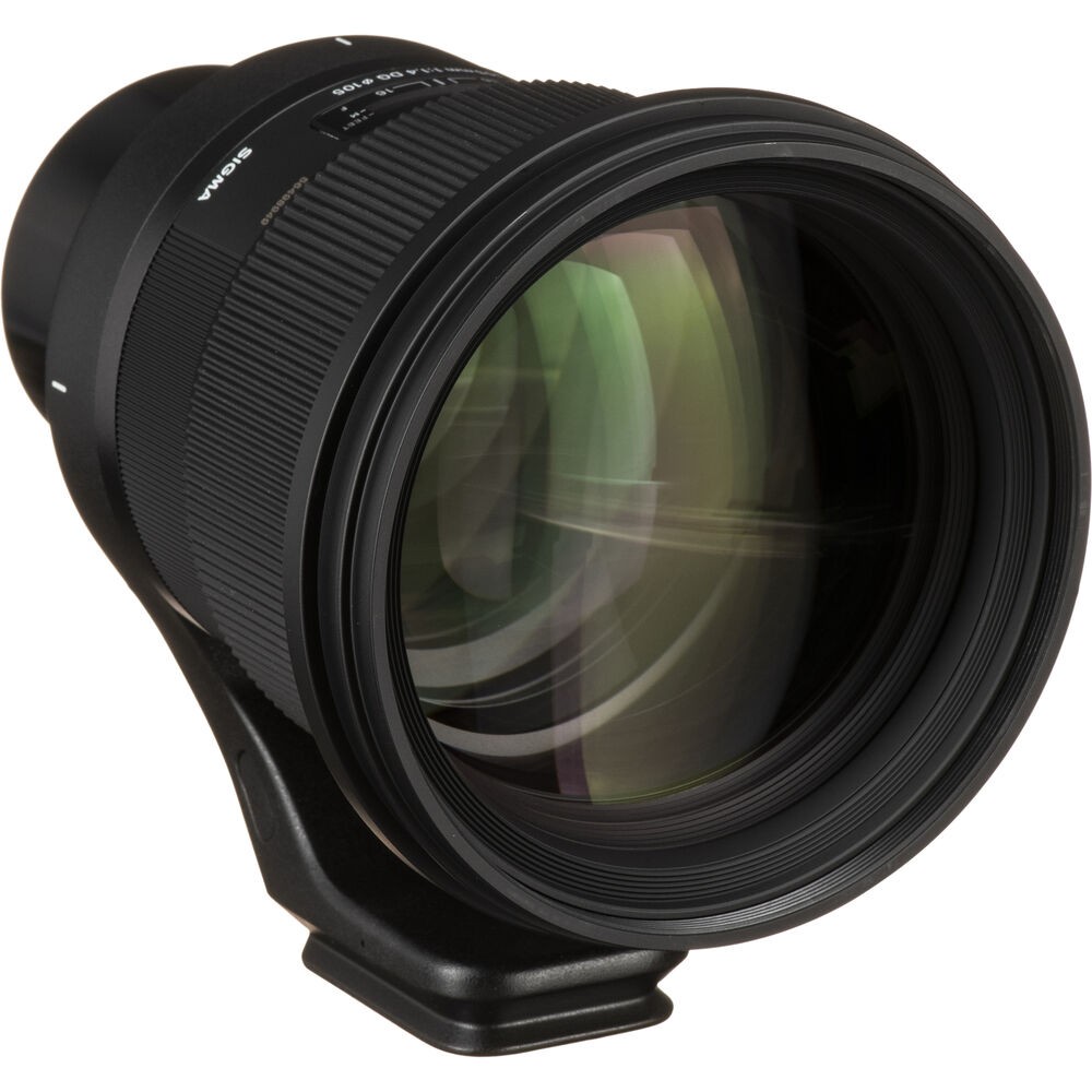 Sigma 105mm f/1.4 DG HSM Art Lens for Sony E - camera box
