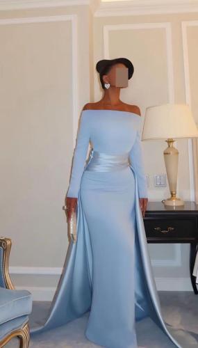 فستان نسائي Dior