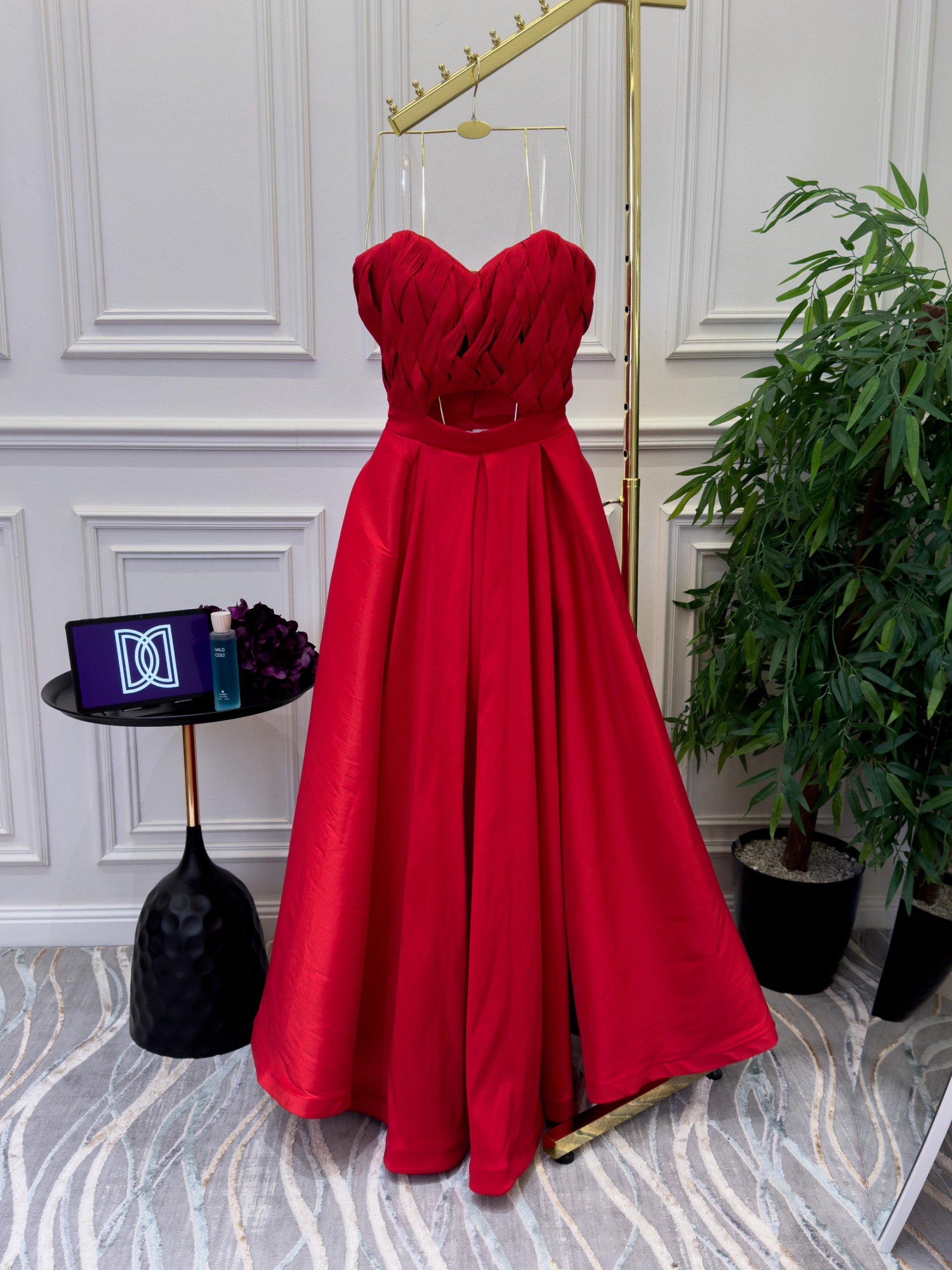 فستان نسائي سهره DIOR