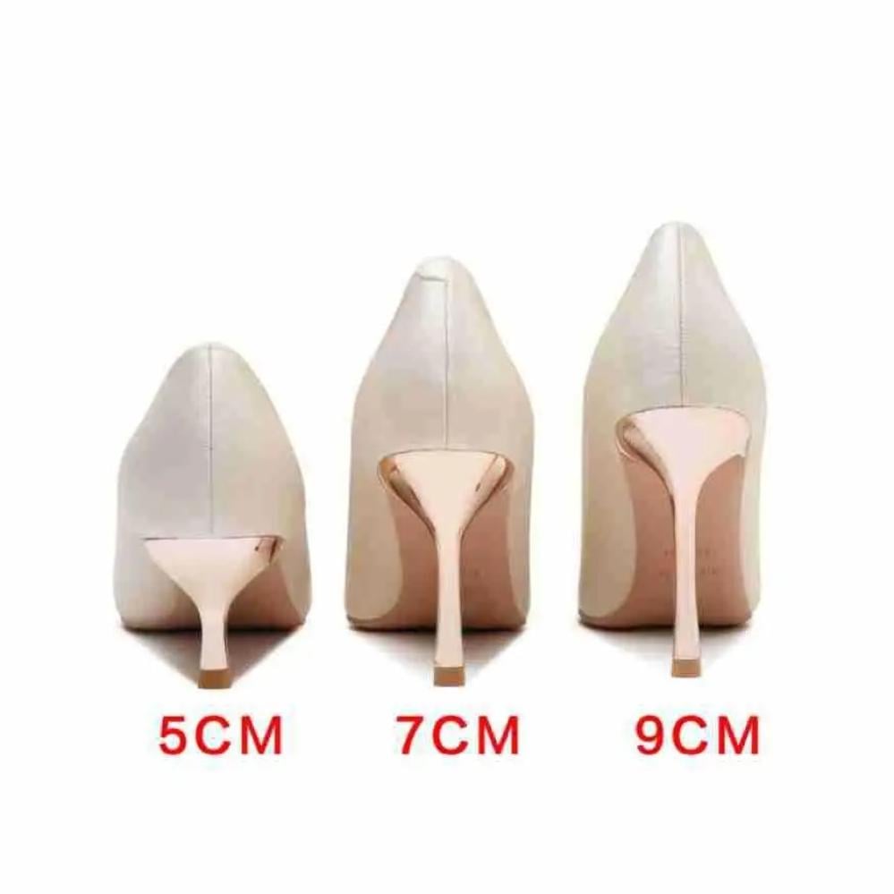 حذاء زفاف مدبب