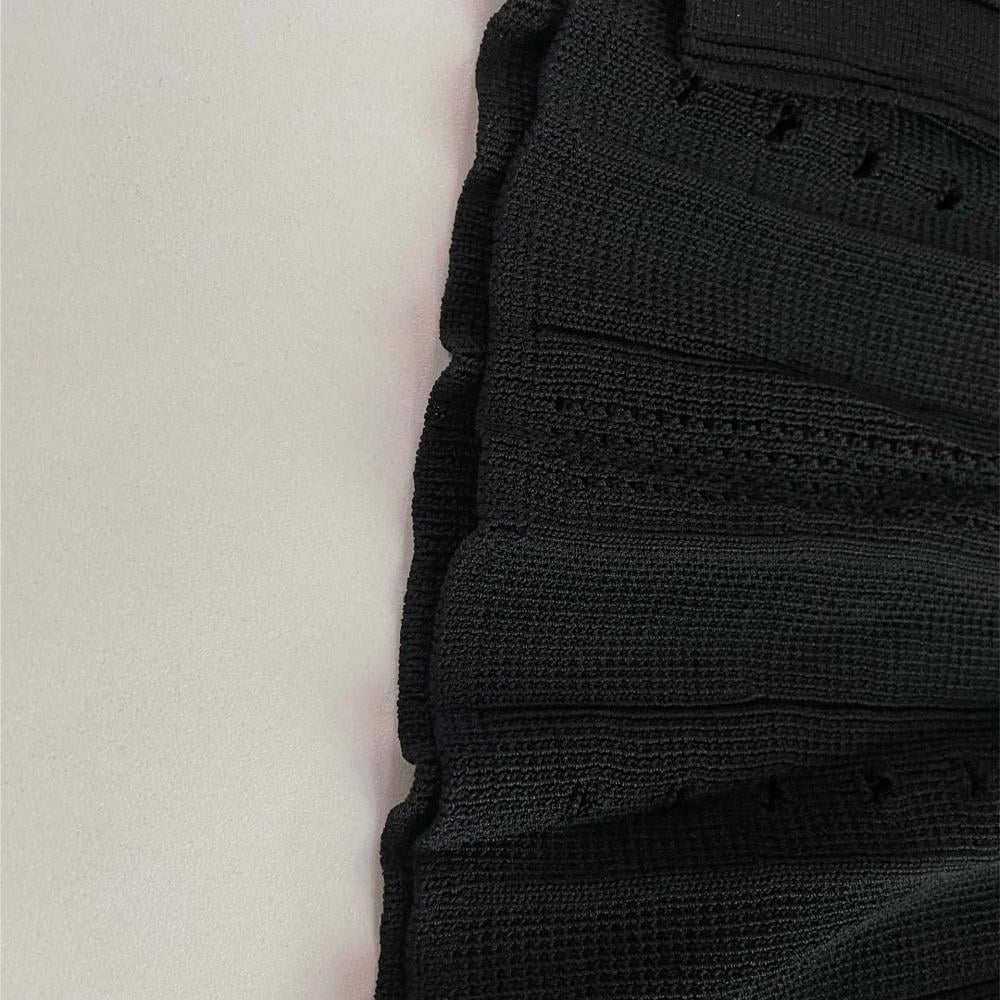 فستان حورية البحر ضيق