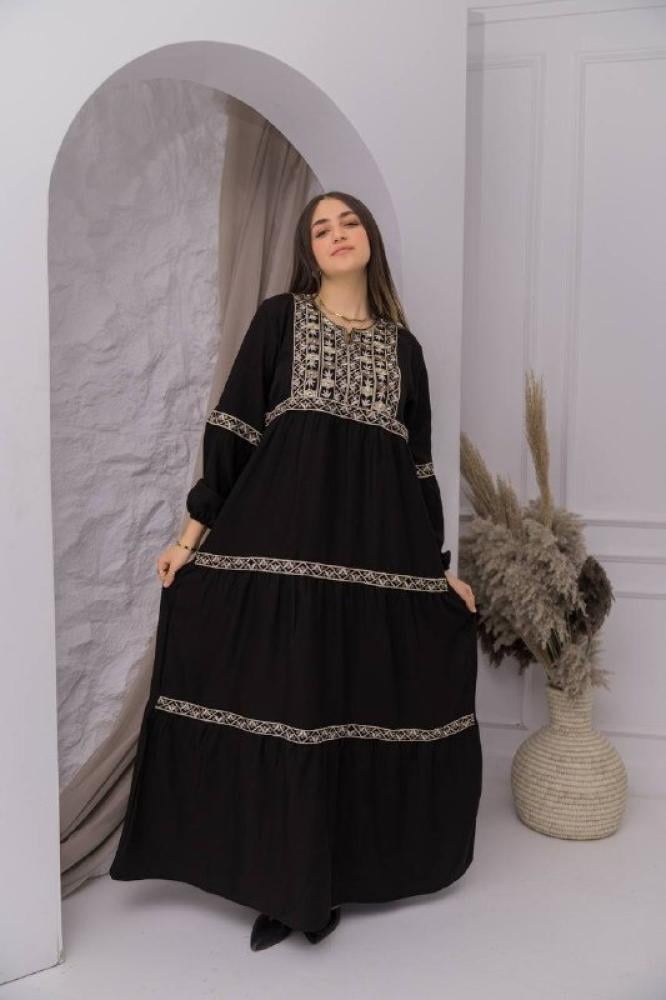 أسود