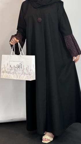 عبايه كلوش بقماش كريب لمار + اكمام لنن