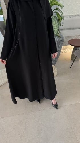 عباية كلوش قماش اسود ملكي قيطان اسود + جيوب مخفيه