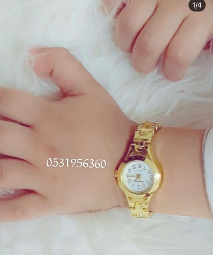 ساعة بنات انيقه