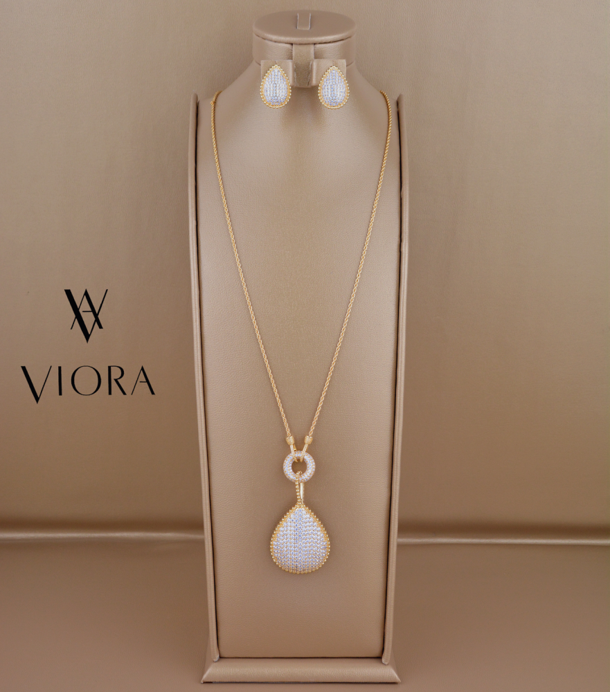 طقم طويل تصميم ألماس