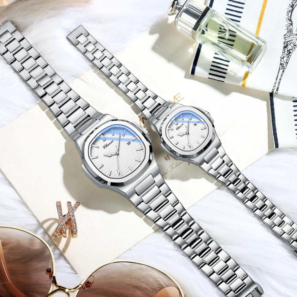 طقم مكون من ساعتين شبيهة باتيك فليب رجالية ونسائية باللون الفضي