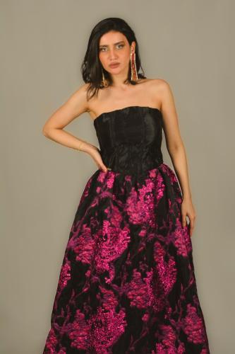 فستان اسود طويل