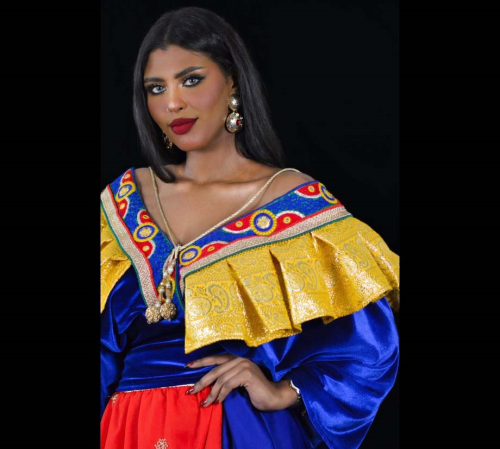 طقم تنورة كريب وبلوزة قطيفة