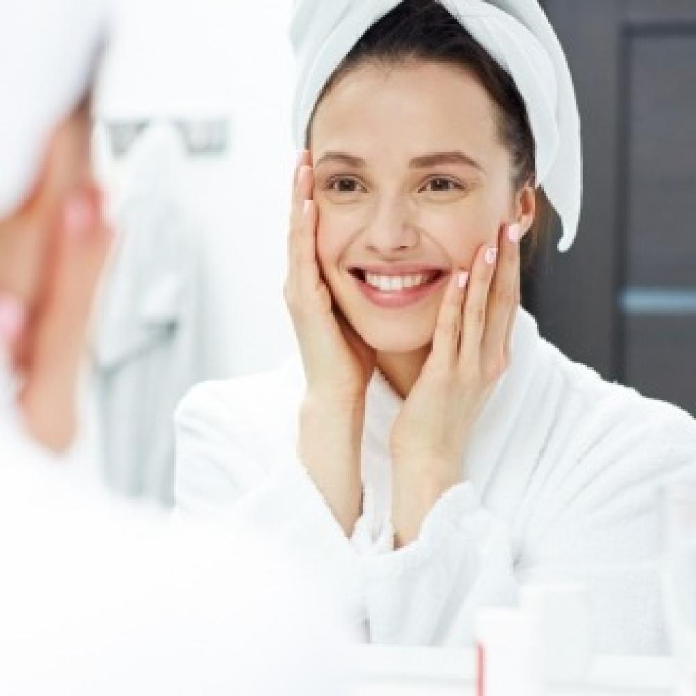 5 نصائح للحفاظ على نضارة بشرتك ومنع جفافها خلال ساعات الصيام