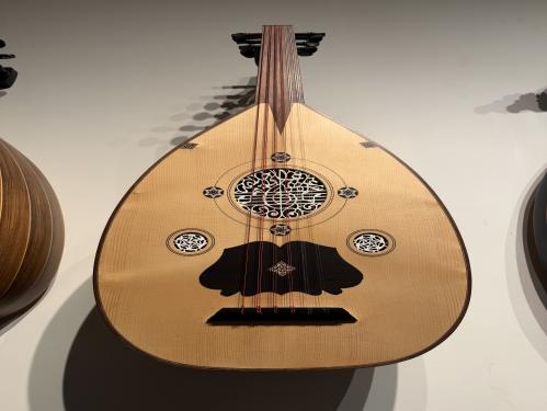 عود جوهرة خليفة جديد الفئة المتوسطة