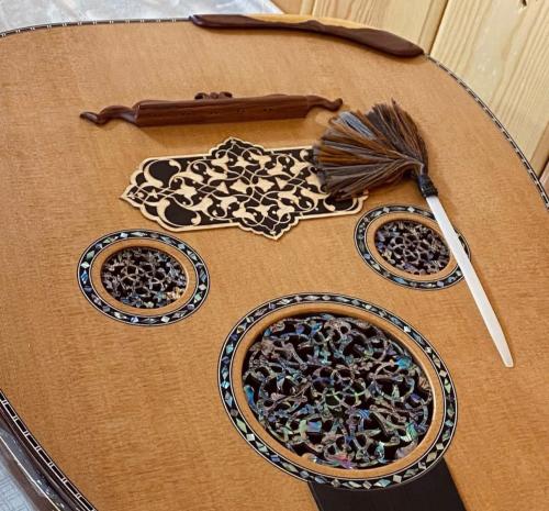 ريشة عود ابرام شكري