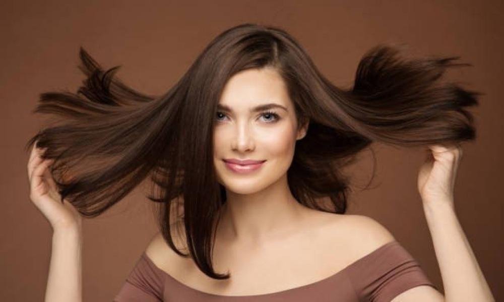 سبب تساقط الشعر عند سحبه