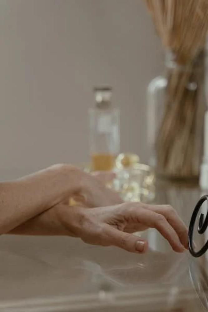 كيفية اختيار غسول يناسب البشرة الحساسة