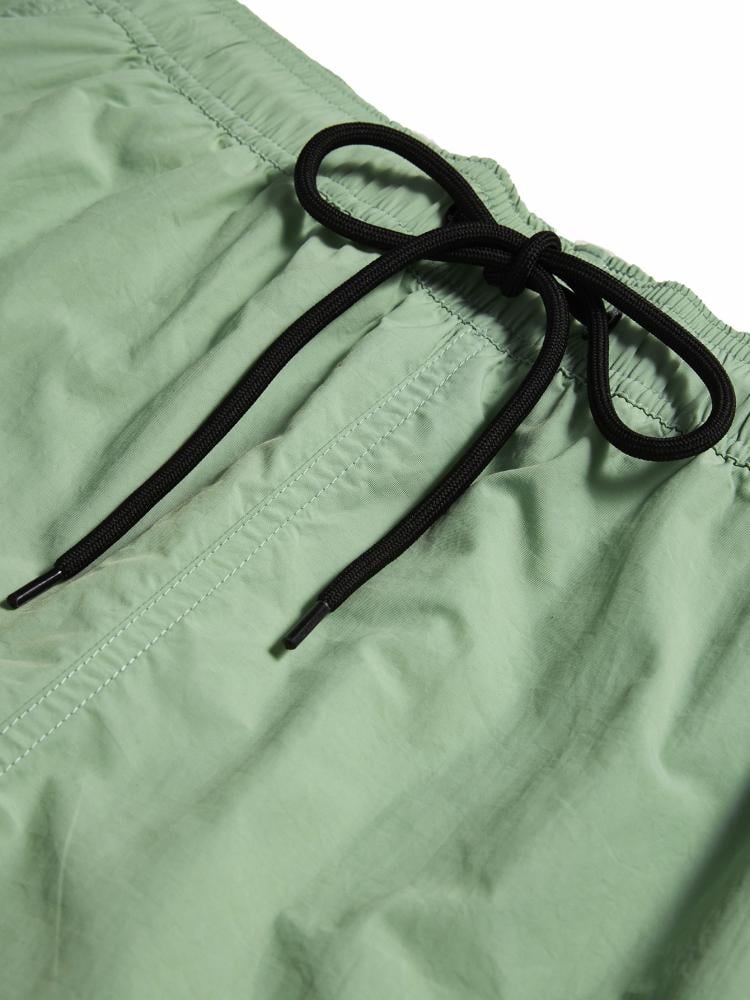 شورت الغابة الخضراء