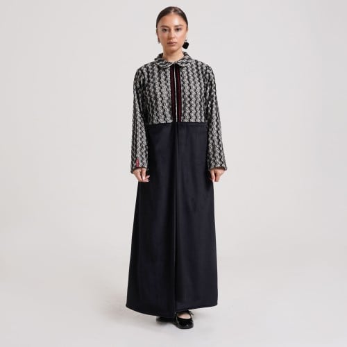 Black Embossed Abaya