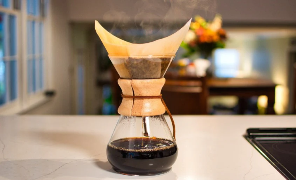 كيف تحضر القهوة باستخدام كيمكس Chemex
