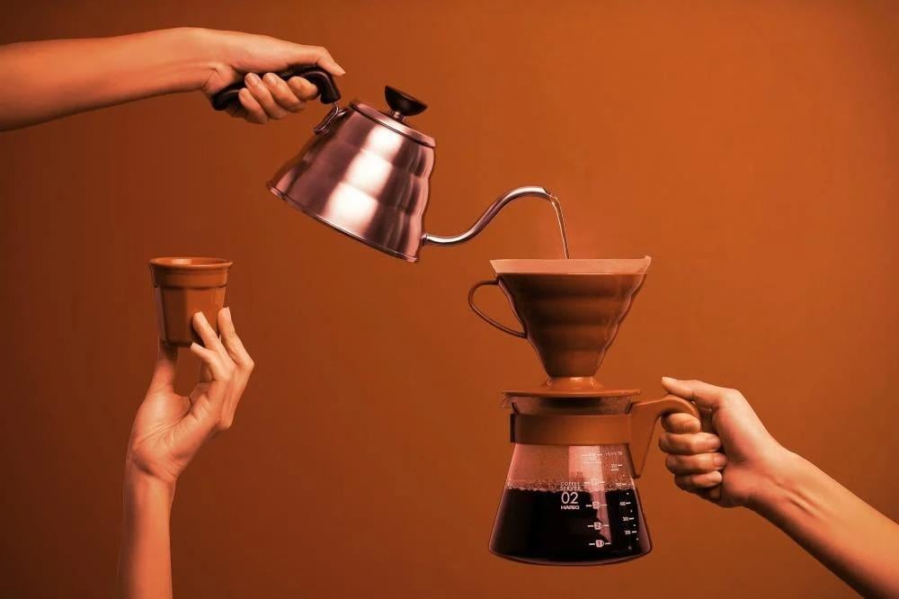 اكتشف متعة قهوة فلتر بجودة عالية وطعم أصيل اكتشف متعة قهوة فلتر بجودة عالية وطعم أصيل