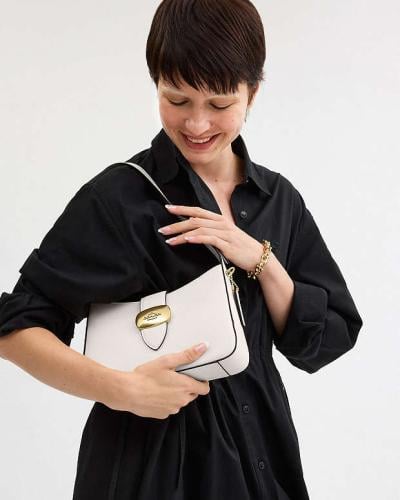 شنطة كوتش Eliza shoulder bag