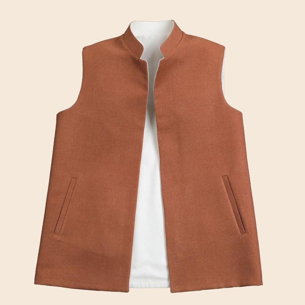 سديري ابيض وبيج "جوخ"