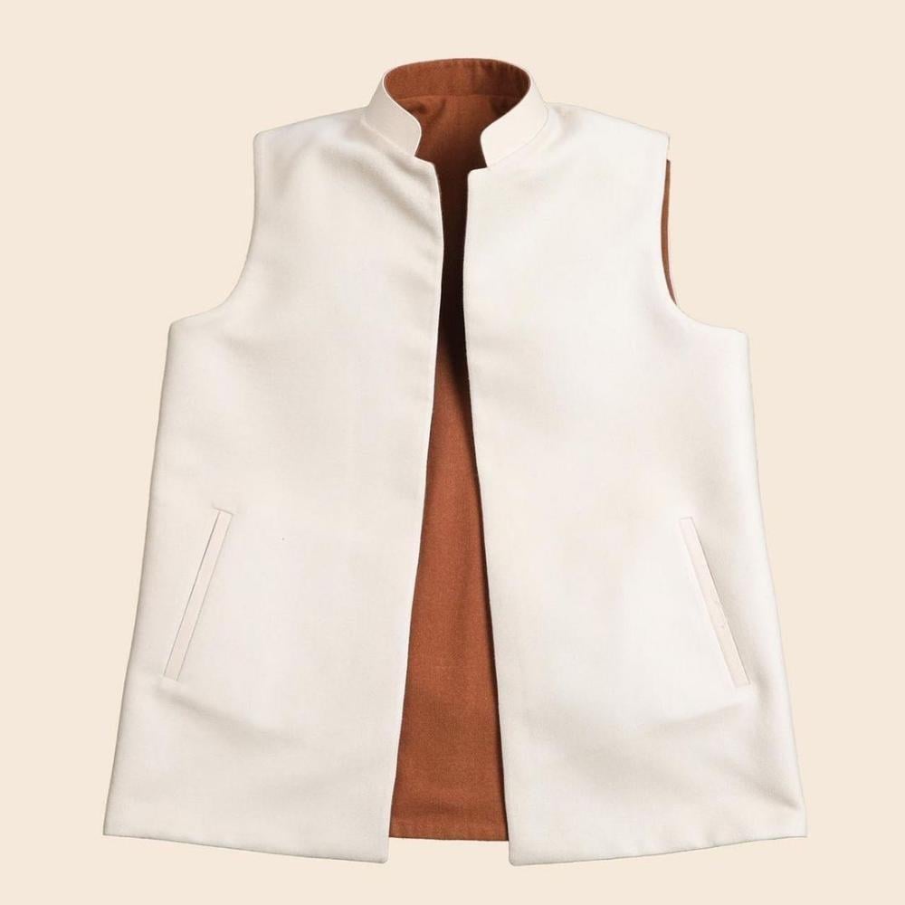 سديري ابيض وبيج "جوخ"