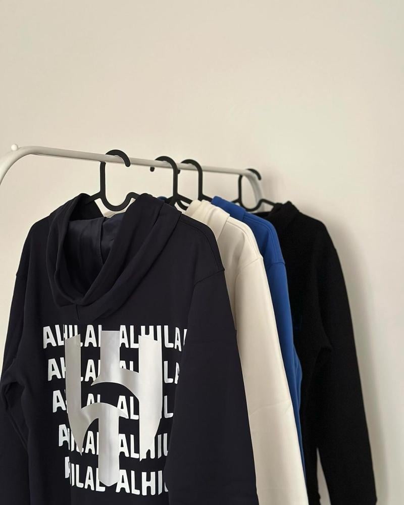 بلوفر الهلال الأنيق