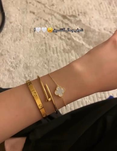 بكج أساور ذهبية فاخرة