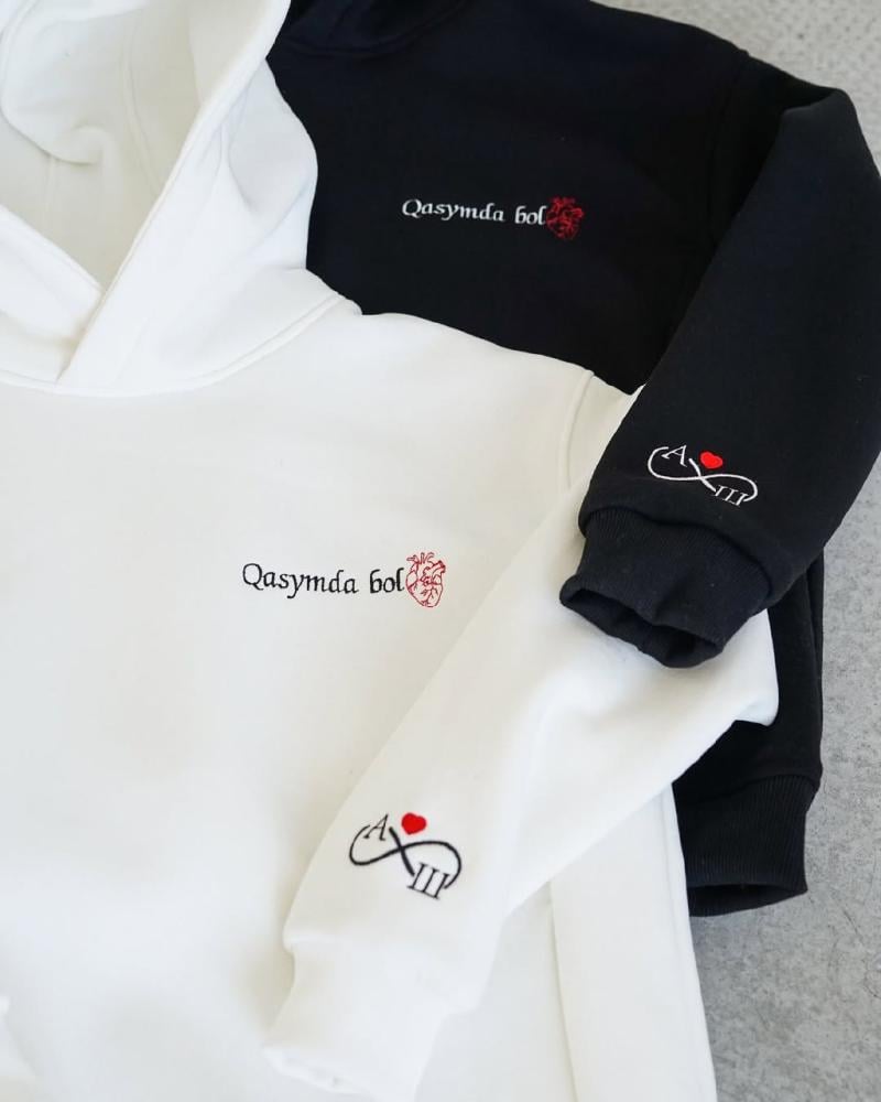 هودي شتوي مع كلمات حب لا ينتهي