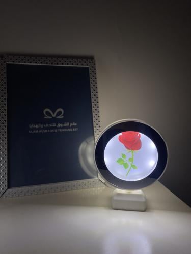صورة مضيئة