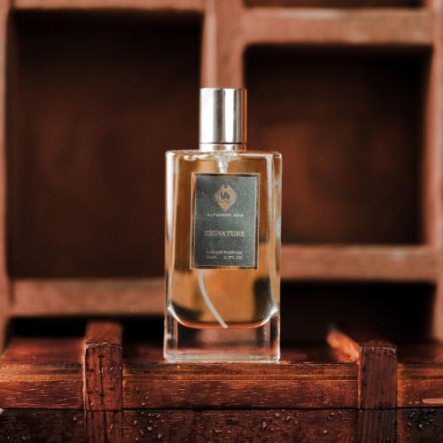 عطر Signature
