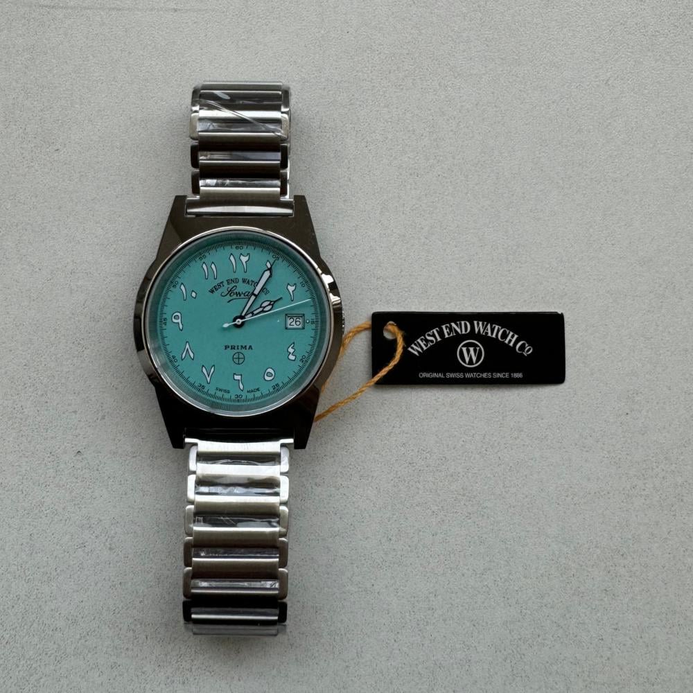 ساعة ويست إند       مينا (تيفاني)