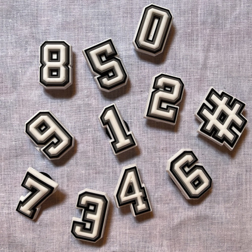الارقام Charms