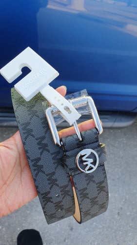 حزام مايكل كورس