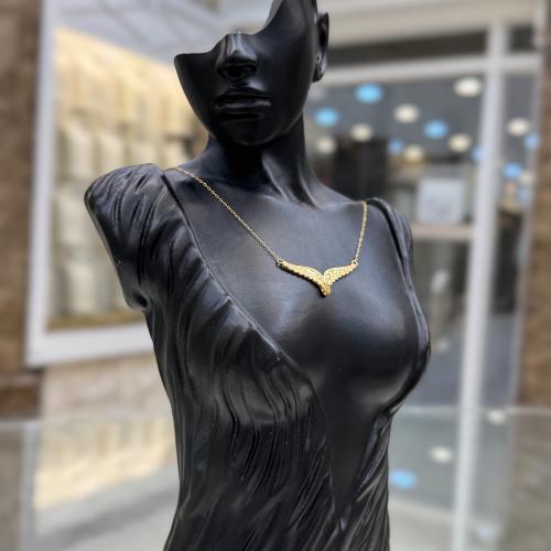 عقد ناعم لبس يومي 21K