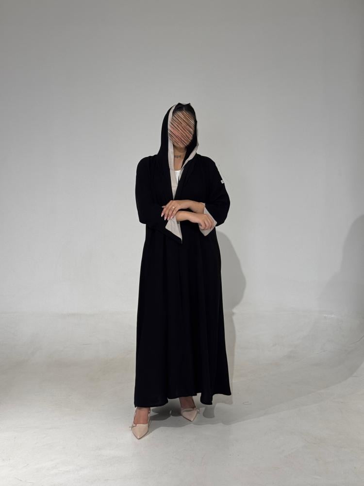 ملكي مع أكمام سواره بفتحة بيج