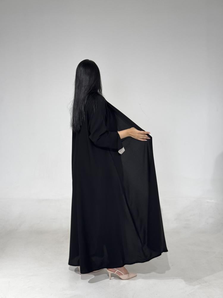 ملكي مع أكمام سواره بفتحة بيج