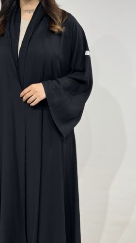 عباية كريب بحريني أسود أكمام واسعة