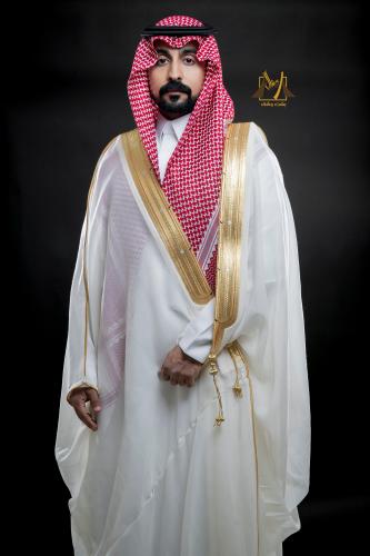 بشت ملكي ابيض