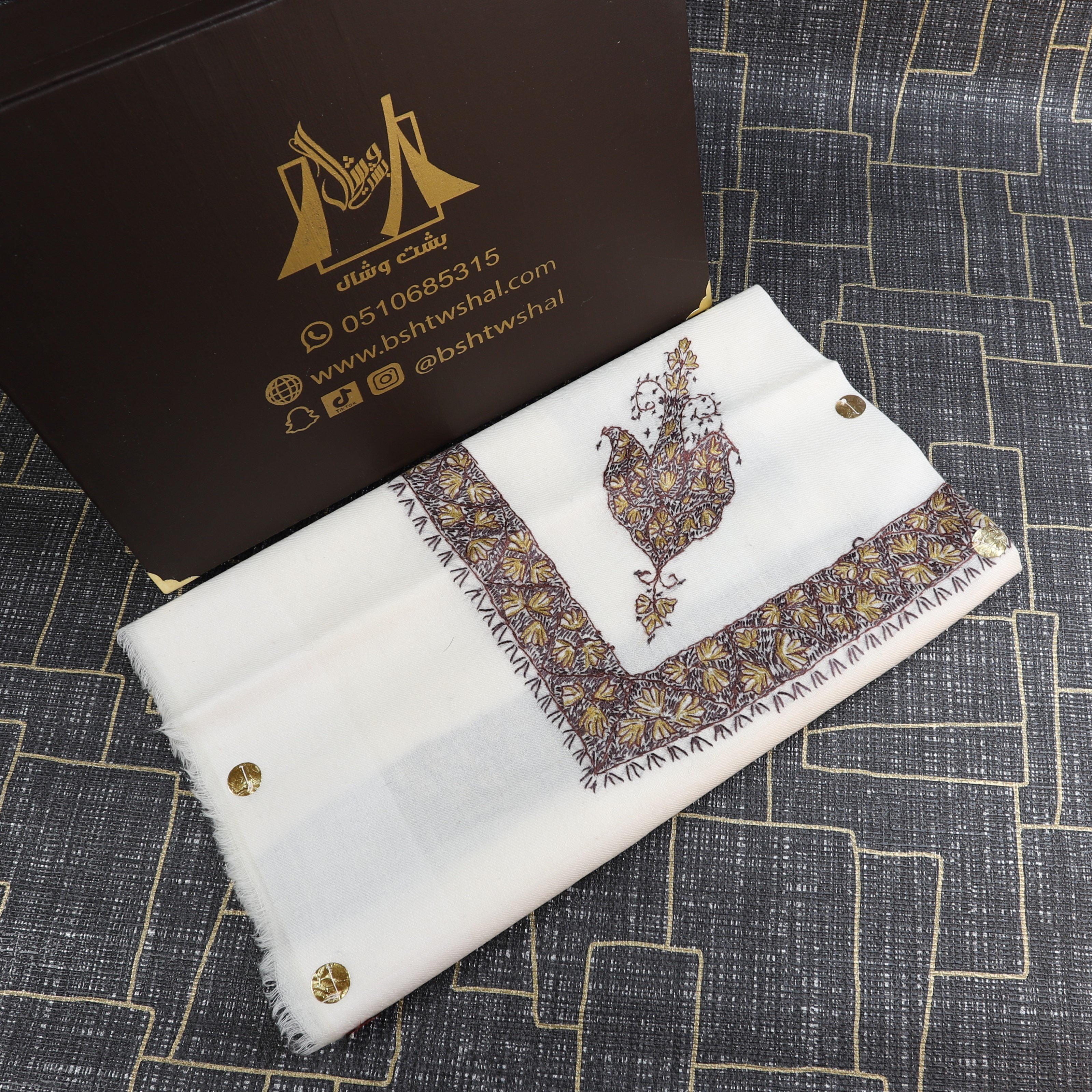 شال كشميري صوف نص ترمه شغل يدوي