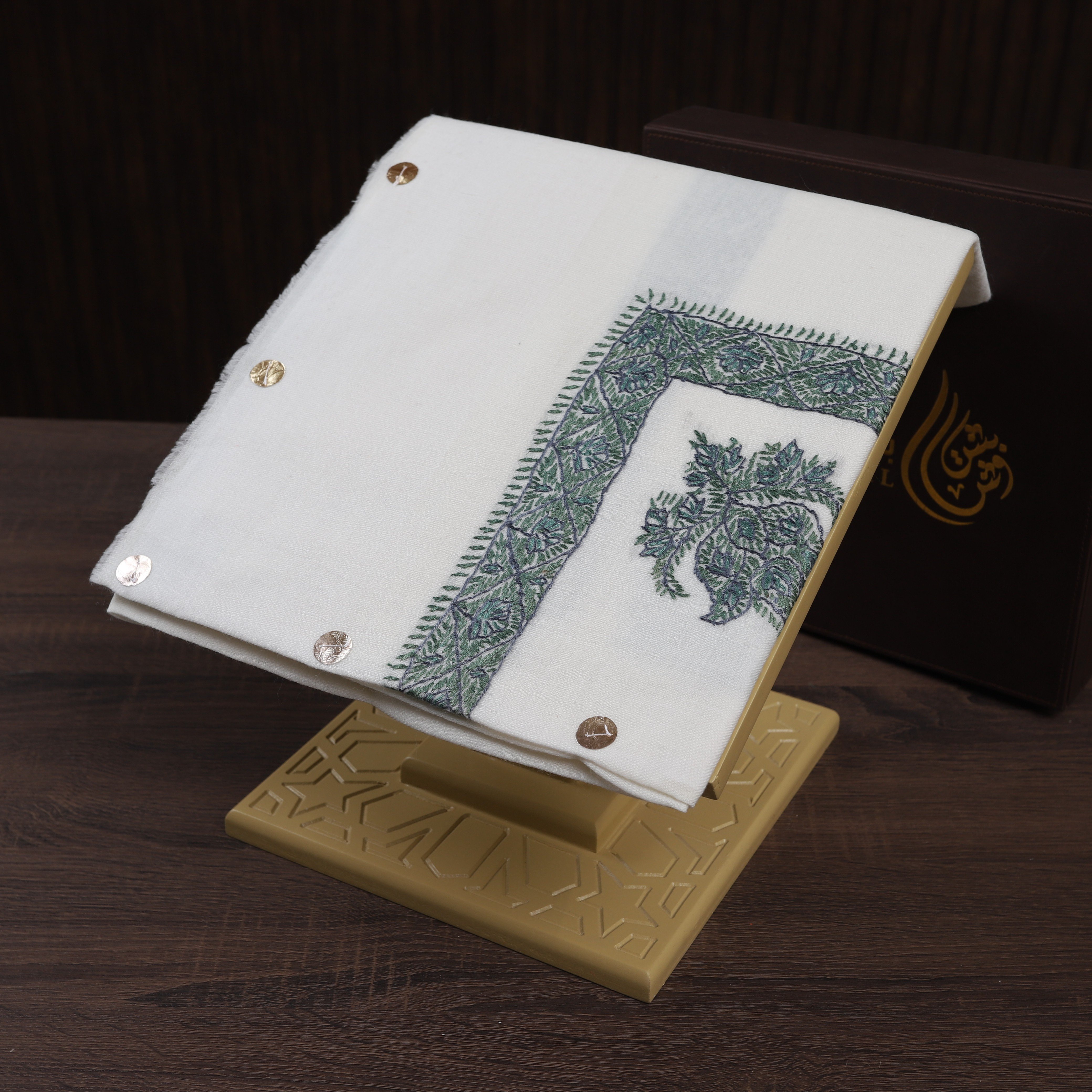 شال كشميري صوف نص ترمه شغل يدوي