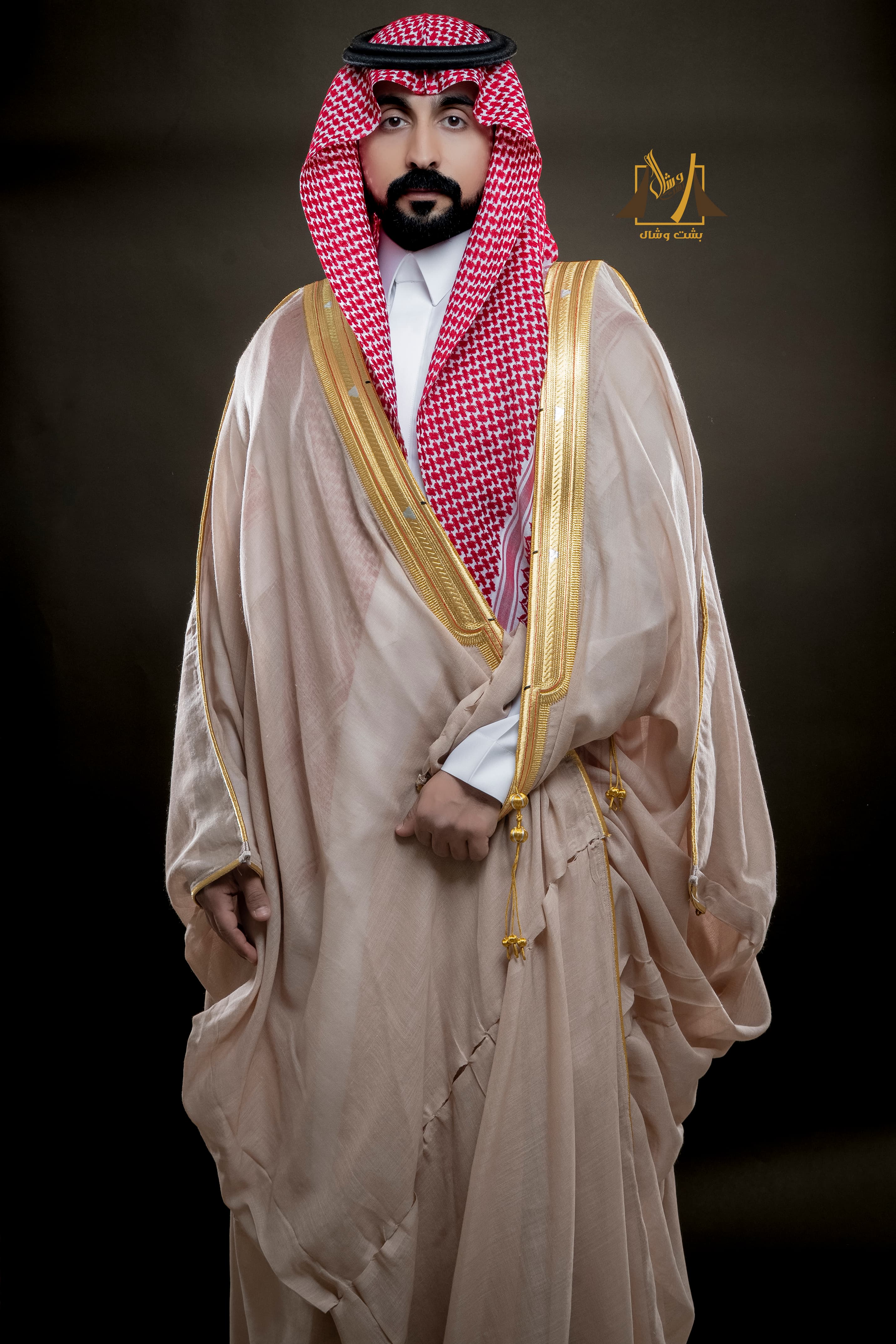 بشت ملكي لون بيج