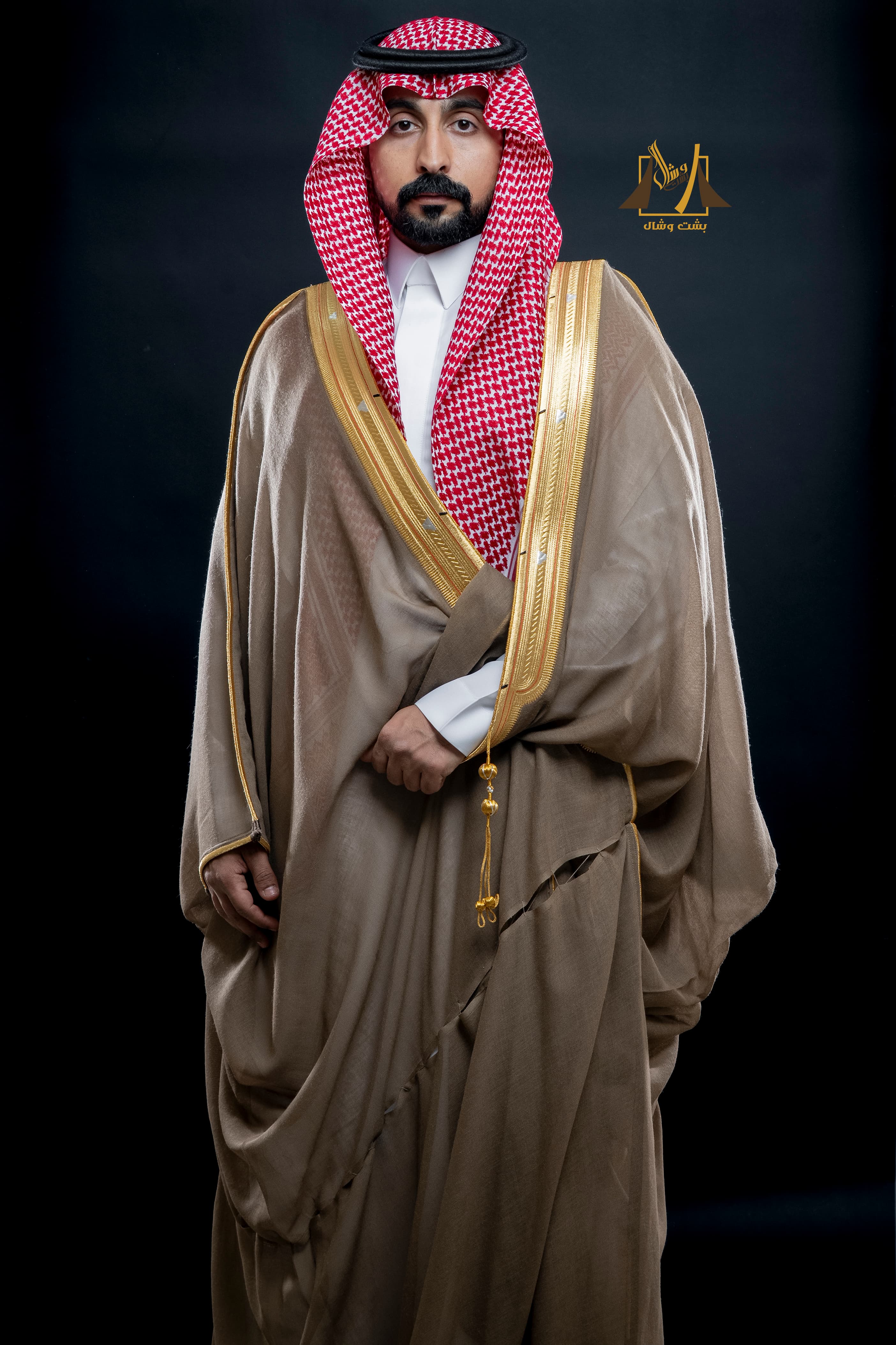 بشت ملكي لون كموني