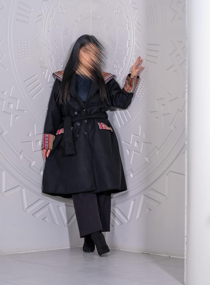 جاكيت نسائي جوخ مطرز بسدو